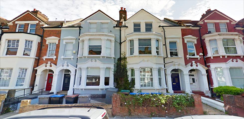 			COUNCIL TAX, GAS and WATER INCLUDED, Studio Apartment, 1 bath, 1 reception Studio			 Callcott Road, KILBURN